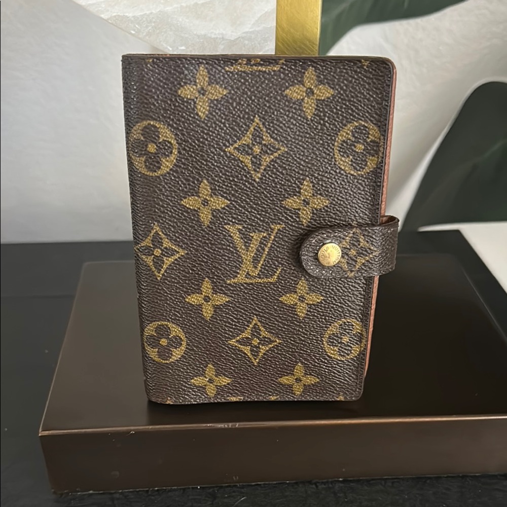 Authentic Louis Vuitton Monogram calendar size SM